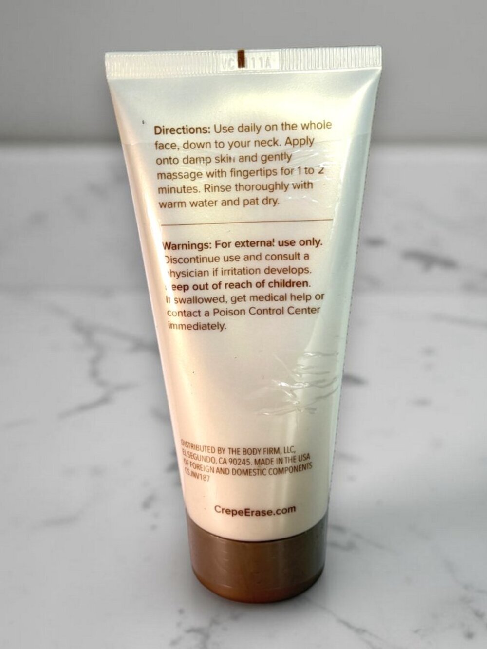 Body Firm Crepe Erase Refining Facial Scrub Fragrance Free 6 fl.oz. - Picture 2 of 2